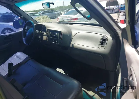 2003 Ford F-150 Xl/Xlt из США, поврежденный, VIN 2FTRX17233CB02034